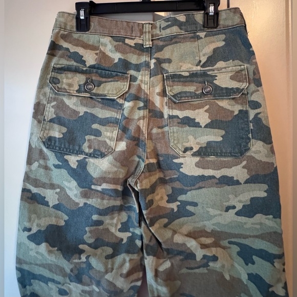 We The Free People Remy Camo Cropped Pants Women 28 Multi Straight Leg - Picture 4 of 14